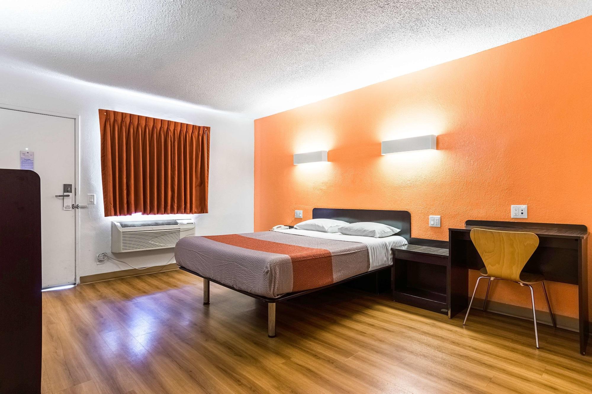 Motel 6-Long Beach, Ca - International City Luaran gambar
