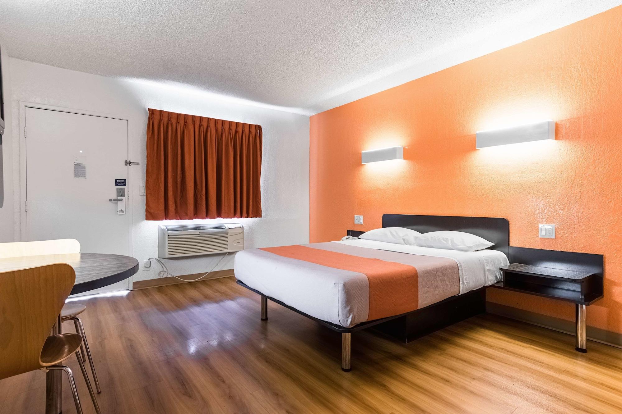Motel 6-Long Beach, Ca - International City Luaran gambar