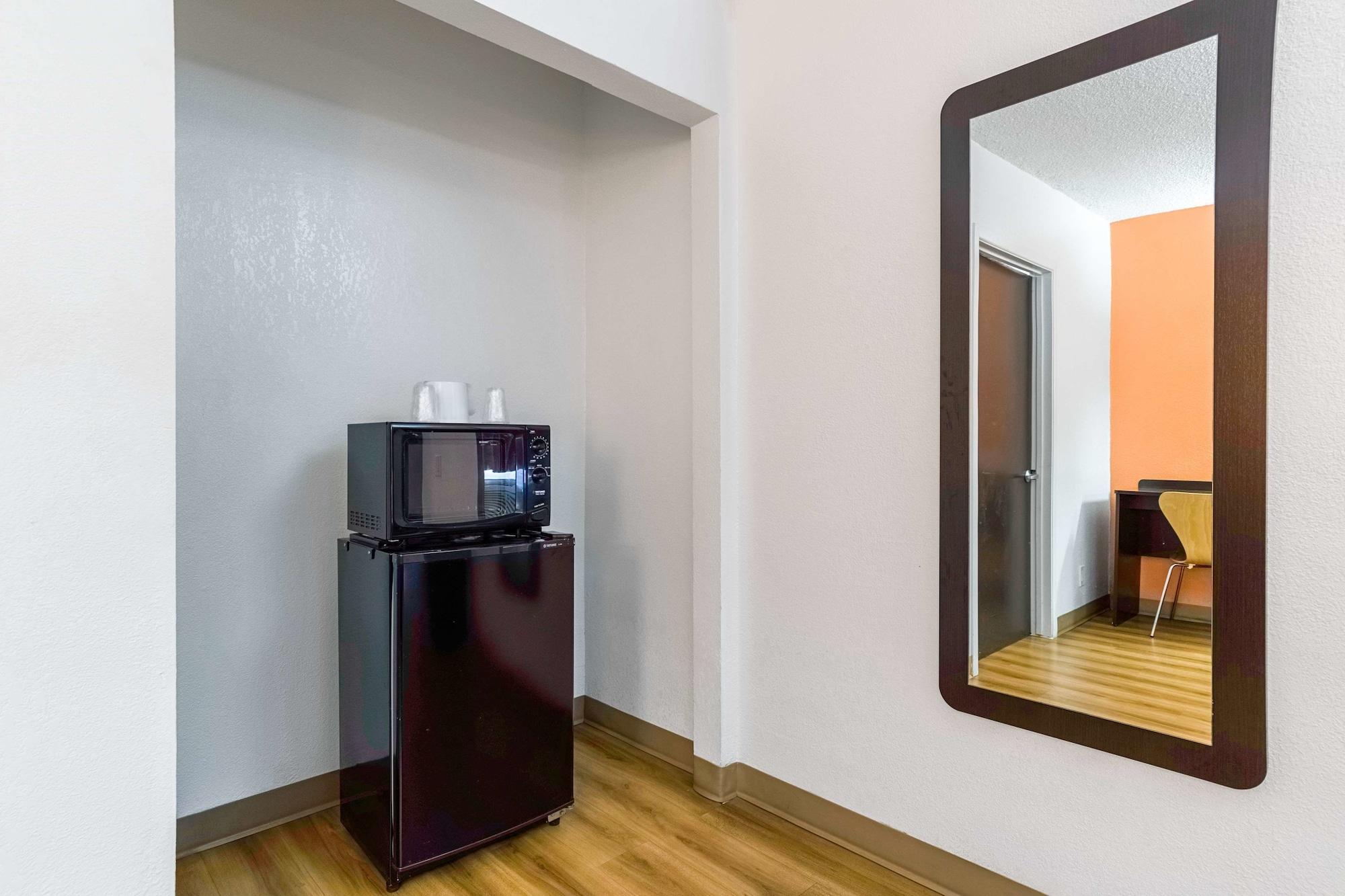 Motel 6-Long Beach, Ca - International City Luaran gambar